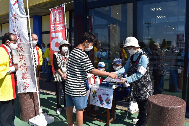 奥州市共同募金委員会運動の様子
